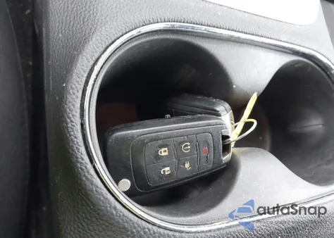 2013 Chevrolet Volt z USA, uszkodzony, nr VIN 1G1RA6E40DU111528